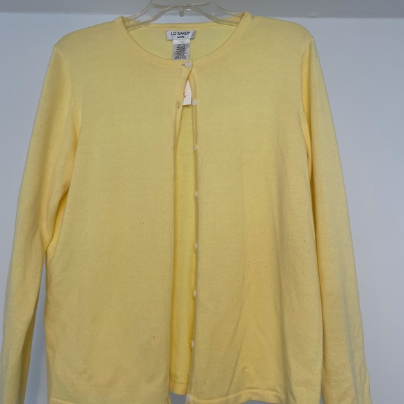 1 white petite L INC brand sweater and 1 yellow petite M Liz Baker Sweater - Picture 6 of 9